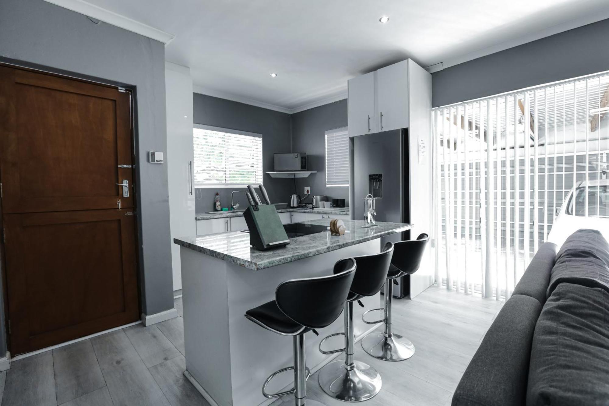Milo's Sky Grey - No Load Shedding Apartment Cape Town